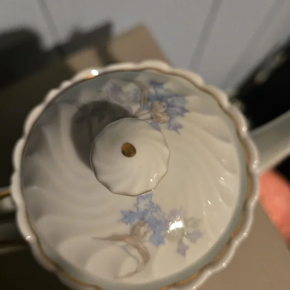 VINTAGE Haviland White Teapot with Blue Floral Design - Picture 5 of 16